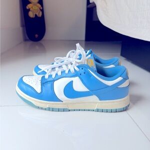 Nike Low Dunk Size 8.5